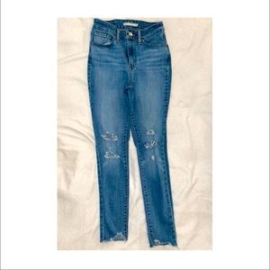 Levi’s - 721 High Rise Skinny Distressed Denim